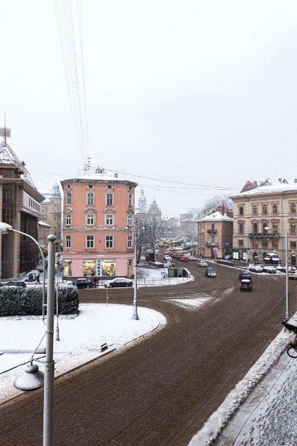 Romari Площа Міцкевича Lviv Luaran gambar