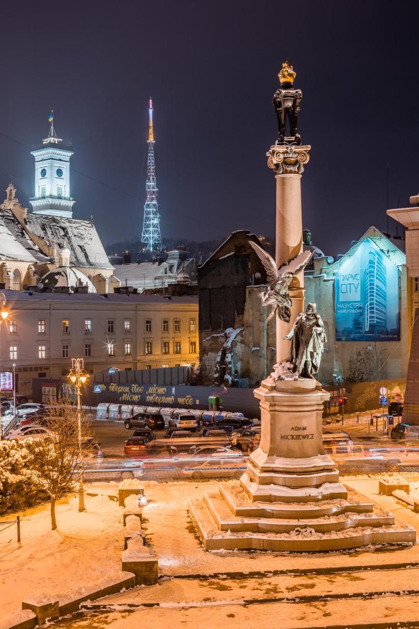 Romari Площа Міцкевича Lviv Luaran gambar