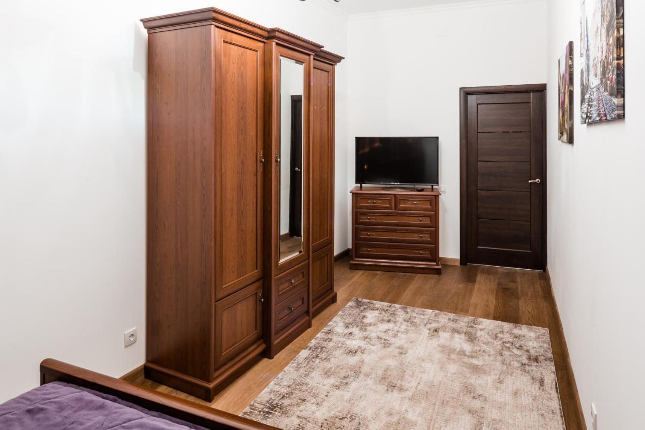 Romari Площа Міцкевича Lviv Luaran gambar